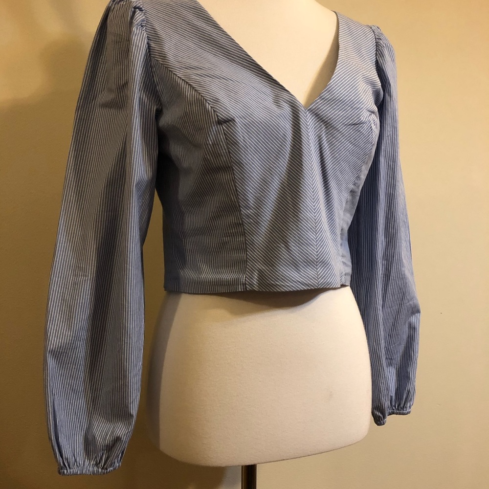 Urban Outfitters Blue Long Sleeve V Neck Crop Top - Picture 2 of 8